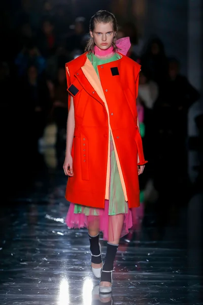 Look 8